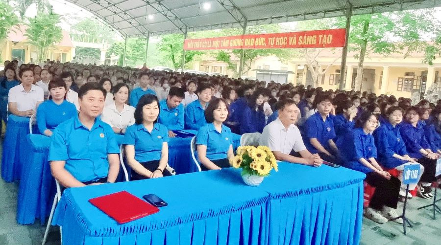 Quang cảnh Lễ phát động Cuộc thi “Thầy cô trong mắt em” năm 2024. Quang cảnh Lễ phát động Cuộc thi “Thầy cô trong mắt em” năm 2024.