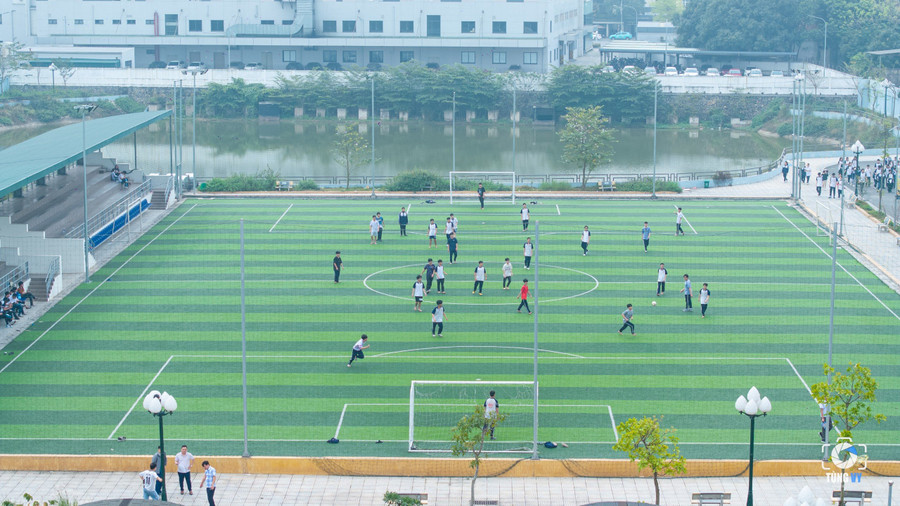 Trong 3 mùa Hội khỏe Phù Đổng cấp tỉnh gần đây (năm 2023, 2018 và 2016), Trường THPT Chuyên Hùng Vương đều giành chức vô địch môn bóng đá nam cấp THPT, cùng nhiều huy chương ở các bộ môn thể thao khác (bơi, đá cầu, đẩy gậy). Trong 3 mùa Hội khỏe Phù Đổng cấp tỉnh gần đây (năm 2023, 2018 và 2016), Trường THPT Chuyên Hùng Vương đều giành chức vô địch môn bóng đá nam cấp THPT, cùng nhiều huy chương ở các bộ môn thể thao khác (bơi, đá cầu, đẩy gậy).