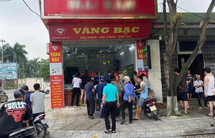 Tiệm vàng nơi xảy ra vụ cướp.