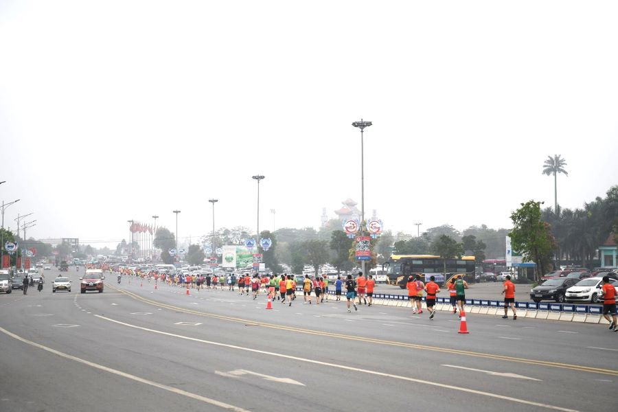 Nội dung cự ly 42km và 21km có đường chạy thuộc Khu Di tích lịch sử Đền Hùng và thành phố Việt Trì. Nội dung cự ly 42km và 21km có đường chạy thuộc Khu Di tích lịch sử Đền Hùng và thành phố Việt Trì.