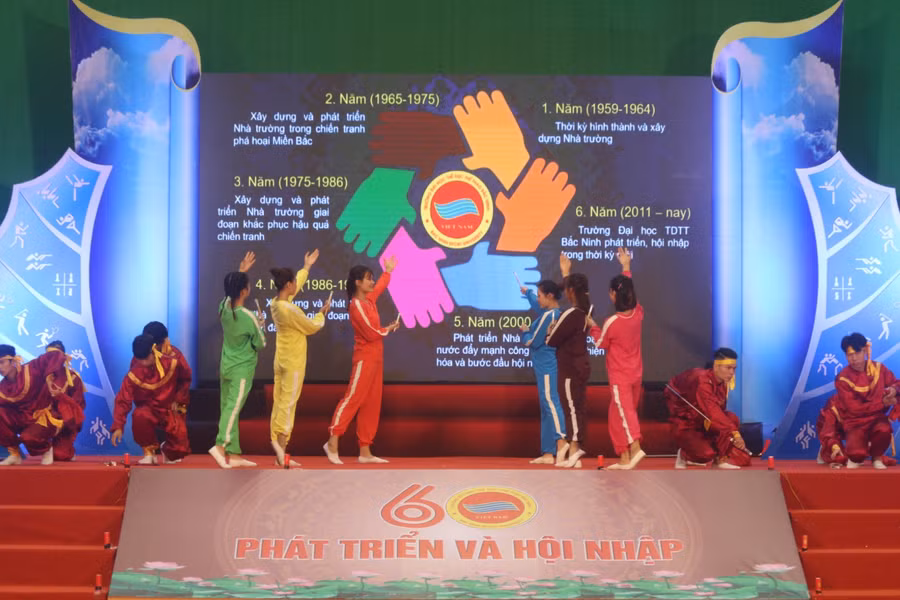 Giao lưu trực tuyến: Giáo dục thể chất: Xóa định kiến môn phụ ảnh 29