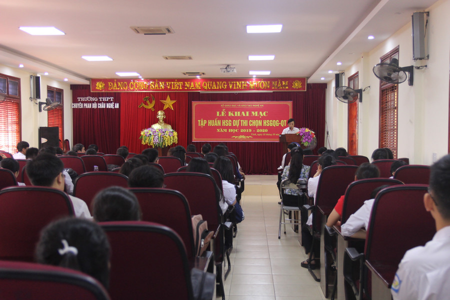 Nghệ An có 102 học sinh dự thi chọn HSG quốc gia và có 2 em đặc cách vào thi chọn đội tuyển quốc gia dự thi Olympic quốc tế