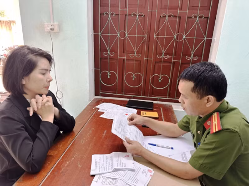 Lê Thị Xim tại cơ quan Công an. Ảnh: Công an Thanh Hóa cung cấp.