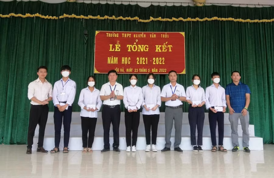 Hằng năm tỷ lệ đậu ĐH, Cao đẳng của trường THPT Nguyễn Văn Trỗi đạt gần 90%.