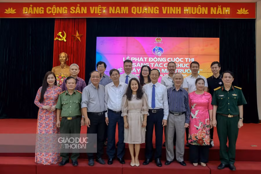 Phát động cuộc thi “Sáng tác ca khúc về thầy cô và mái trường” ảnh 4