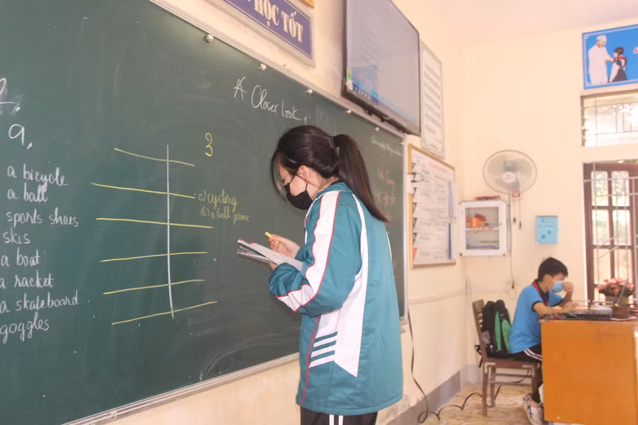 Ghi nhận tại các nhà trường, giáo viên và học sinh thực hiện dạy học bình thường và tăng cường biện pháp phòng dịch