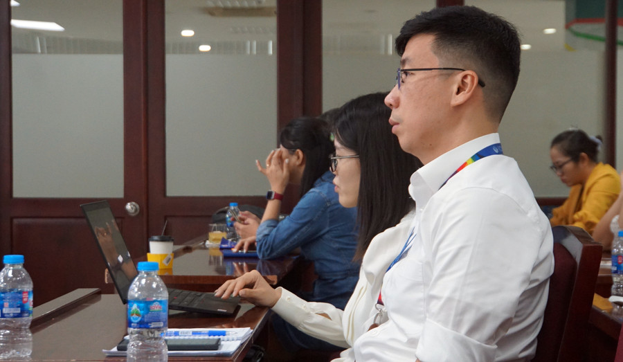 Cán bộ, giảng viên nhà trường tham gia buổi tập huấn. Cán bộ, giảng viên nhà trường tham gia buổi tập huấn.