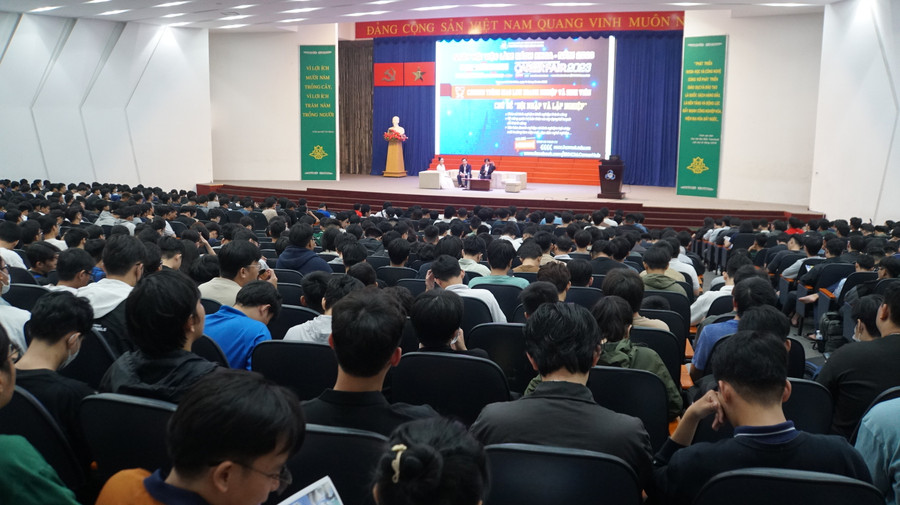 Một sự kiện diễn ra tại hội trường A5, Trường Đại học Bách khoa, Đại học Quốc gia TPHCM với sức chứa 1.000 chỗ ngồi. Ảnh: Mạnh Tùng