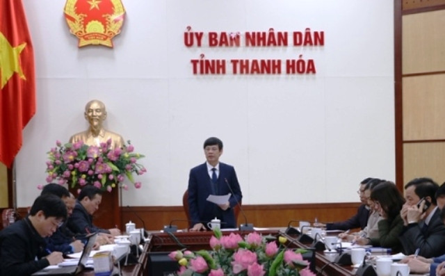 Chủ tịch UBND tỉnh Thanh Hóa Nguyễn Đình Xứng chủ trì cuộc họp khẩn.