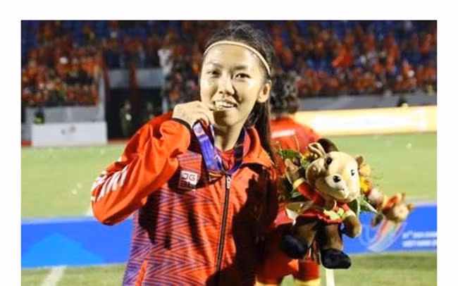 Huỳnh Như gia nhập CLB Lank FC thi đấu ở giải Bồ Đào Nha.