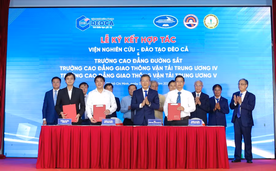 Lễ ký kết hợp tác giữa DCI và các trường đối tác. Ảnh: DCI