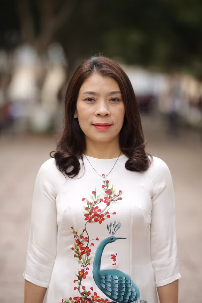 Cô Nguyễn Thị Thanh Nga - Hiệu trưởng Trường THCS Hưng Dũng