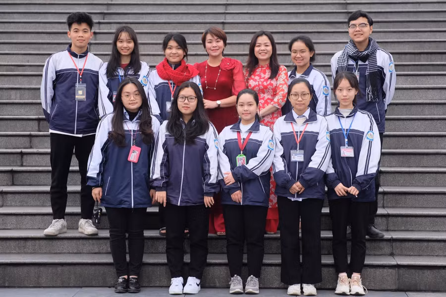 Đội tuyển môn Lịch sử năm nay giành thắng lợi lớn với 2 giải Nhất, 3 giải Nhì, 4 giải Ba và 1 giải Khuyến khích. Ảnh: NTCC.