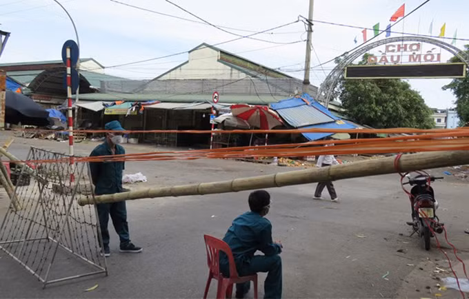Từ ngày 14/8 đến 18/8, ổ dịch chợ đầu mối Vinh (Nghệ An) ghi nhận 68 ca dương tính với SARS-CoV-2.