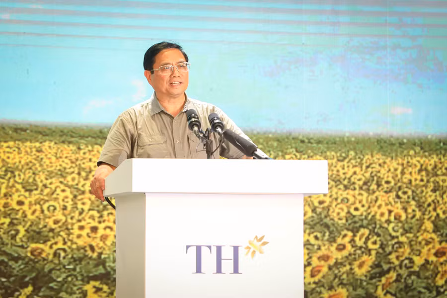Thủ tướng Phạm Minh Chính phát biểu tại chuyến thăm và làm việc với các dự án nông nghiệp ứng dụng công nghệ cao tỉnh Nghệ An.