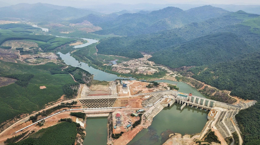 Hồ thủy lợi Bản Mồng (huyện Quỳ Hợp, Nghệ An) vẫn chưa đi vào hoạt động sau hơn 10 năm thực hiện.