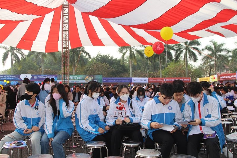 Chương trình đã thu hút hàng nghìn học sinh THPT ở Thanh Hóa tham gia. Ảnh: TL