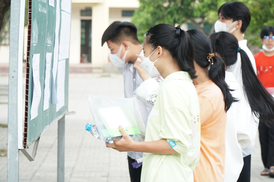 Kỳ thi tuyển sinh vào lớp 10 THPT tỉnh Nghệ An năm học 2023-2024 sẽ diễn ra từ ngày 5 đến 6/6/2023. Ảnh: Hồ Lài. Kỳ thi tuyển sinh vào lớp 10 THPT tỉnh Nghệ An năm học 2023-2024 sẽ diễn ra từ ngày 5 đến 6/6/2023. Ảnh: Hồ Lài.