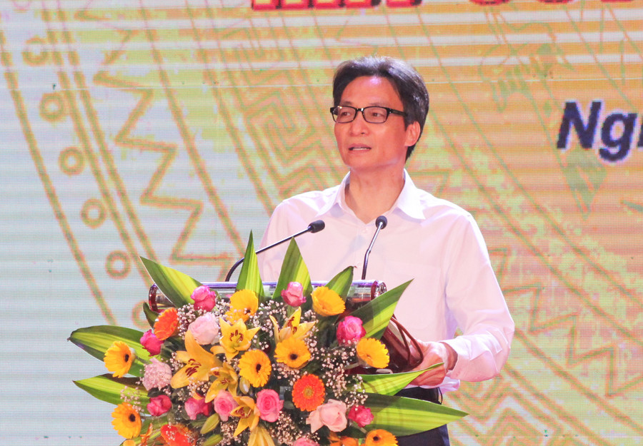 Phó Thủ tướng Chính phủ Vũ Đức Đam phát biểu tại buổi lễ Phó Thủ tướng Chính phủ Vũ Đức Đam phát biểu tại buổi lễ