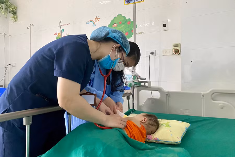 Sức khỏe cháu bé đang dần ổn định và sớm được xuất viện.