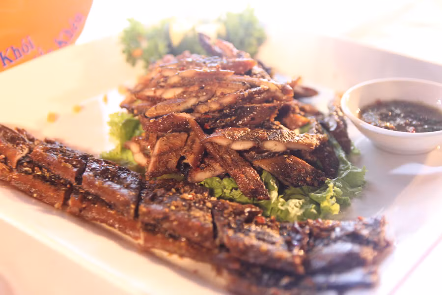 Món lương xông khói.