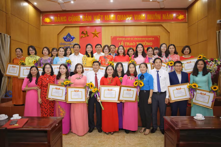 Quỹ phát triển tài năng giáo dục nằm tôn vinh những giáo viên xuất sắc