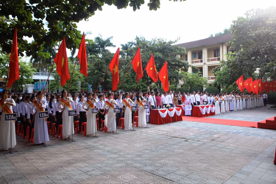 Lễ khai giảng năm học mới của Trường THPT Lang Chánh. (Ảnh: NTCC) Lễ khai giảng năm học mới của Trường THPT Lang Chánh. (Ảnh: NTCC)