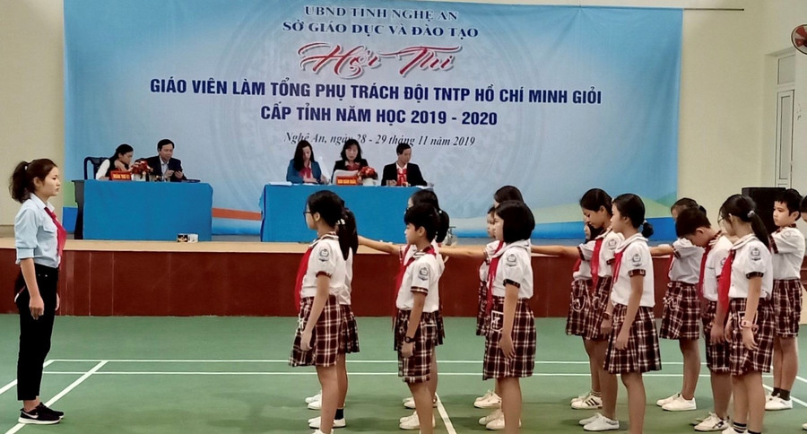 Hội thi diễn ra trong 1 tháng với phần thi lý thuyết và thực hành Hội thi diễn ra trong 1 tháng với phần thi lý thuyết và thực hành
