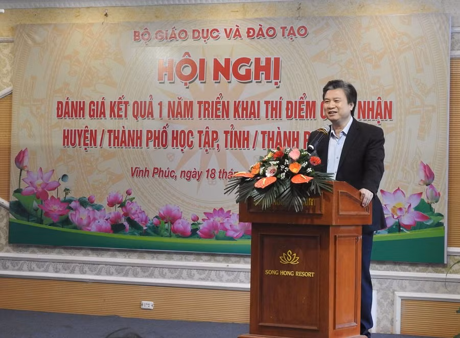 Thứ trưởng Nguyễn Hữu Độ chủ trì hội nghị.