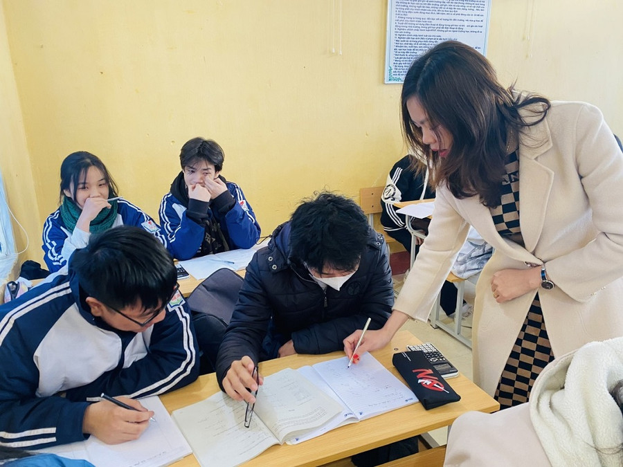 Giờ lên lớp của cô và trò Trường THPT Quế Lâm (Phú Thọ)