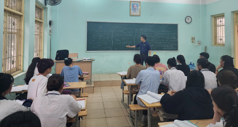 Trường CĐ Cơ khí Nông nghiệp dành giáo viên có kinh nghiệm cho việc ôn thi tốt nghiệp cho học sinh Trường CĐ Cơ khí Nông nghiệp dành giáo viên có kinh nghiệm cho việc ôn thi tốt nghiệp cho học sinh