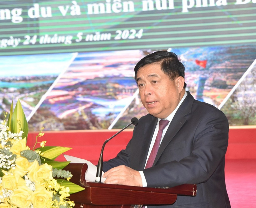 Bộ trưởng Bộ KH&ĐT Nguyễn Chí Dũng phát biểu tại Hội nghị Hội đồng điều phối vùng trung du và miền núi phía Bắc lần thứ 3. Bộ trưởng Bộ KH&ĐT Nguyễn Chí Dũng phát biểu tại Hội nghị Hội đồng điều phối vùng trung du và miền núi phía Bắc lần thứ 3.