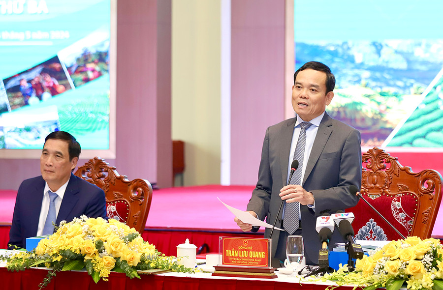 Phó Thủ tướng Trần Lưu Quang phát biểu tại Hội nghị Hội đồng điều phối vùng trung du và miền núi phía Bắc lần thứ 3. Phó Thủ tướng Trần Lưu Quang phát biểu tại Hội nghị Hội đồng điều phối vùng trung du và miền núi phía Bắc lần thứ 3.
