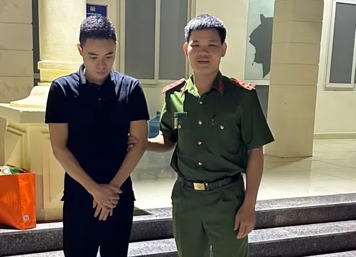 Chủ tiệm cầm đồ Nhất Tín Đỗ Quốc Huy bị bắt. (Ảnh: Công an Vĩnh Phúc)