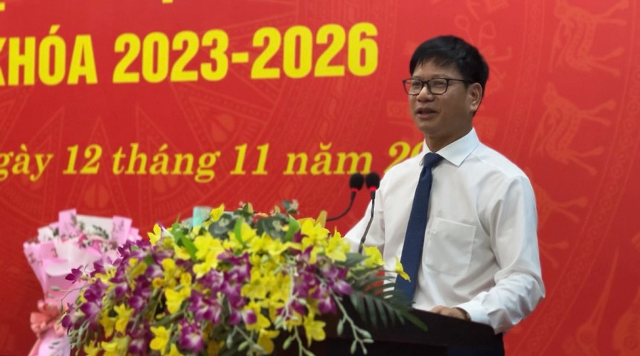 Tiến sĩ Nguyễn Triều Dương phát biểu tại buổi khai giảng. Tiến sĩ Nguyễn Triều Dương phát biểu tại buổi khai giảng.