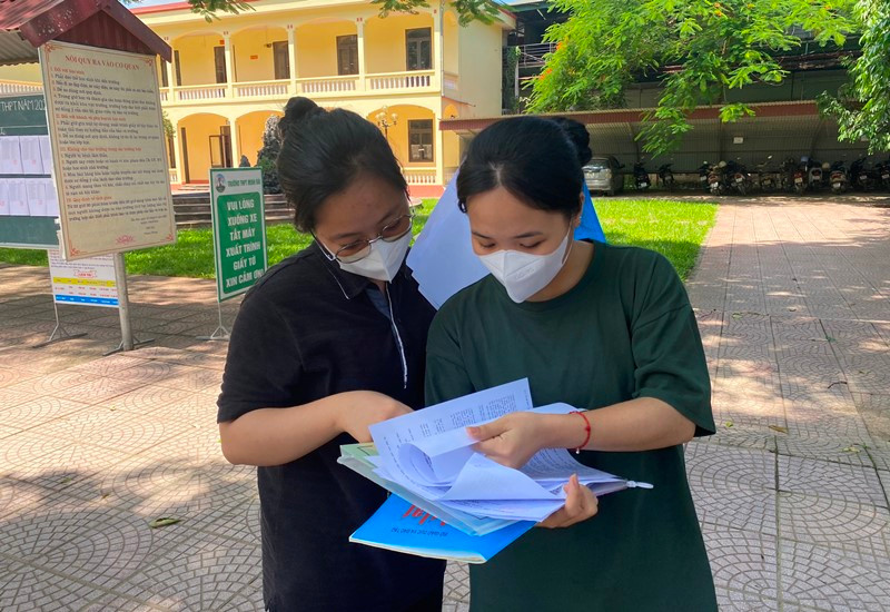 Kỳ thi tốt nghiệp THPT 2023 tại Phú Thọ diễn ra an toàn, nghiêm túc. Kỳ thi tốt nghiệp THPT 2023 tại Phú Thọ diễn ra an toàn, nghiêm túc.