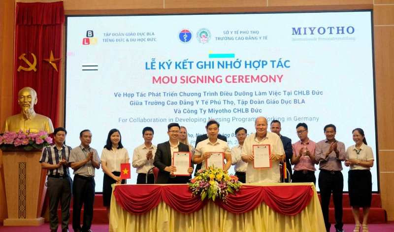Trường Cao đẳng Y tế Phú Thọ, Tập đoàn Giáo dục BLA và Công ty Miyotho CHLB Đức ký ghi nhớ về Hợp tác phát triển chương trình Điều dưỡng làm việc tại CHLB Đức. Trường Cao đẳng Y tế Phú Thọ, Tập đoàn Giáo dục BLA và Công ty Miyotho CHLB Đức ký ghi nhớ về Hợp tác phát triển chương trình Điều dưỡng làm việc tại CHLB Đức.