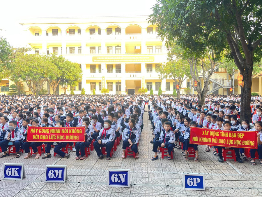 Giờ sinh hoạt ngoại khóa tại Trường THCS Hà Huy Tập (TP Vinh, Nghệ An). Ảnh: NTCC.