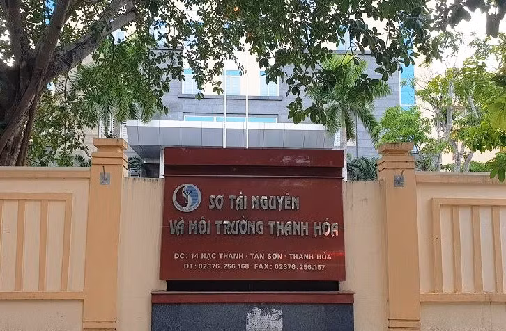 Sở Tài nguyên và Môi trường Thanh Hóa có 1 người bị buộc thôi việc. 