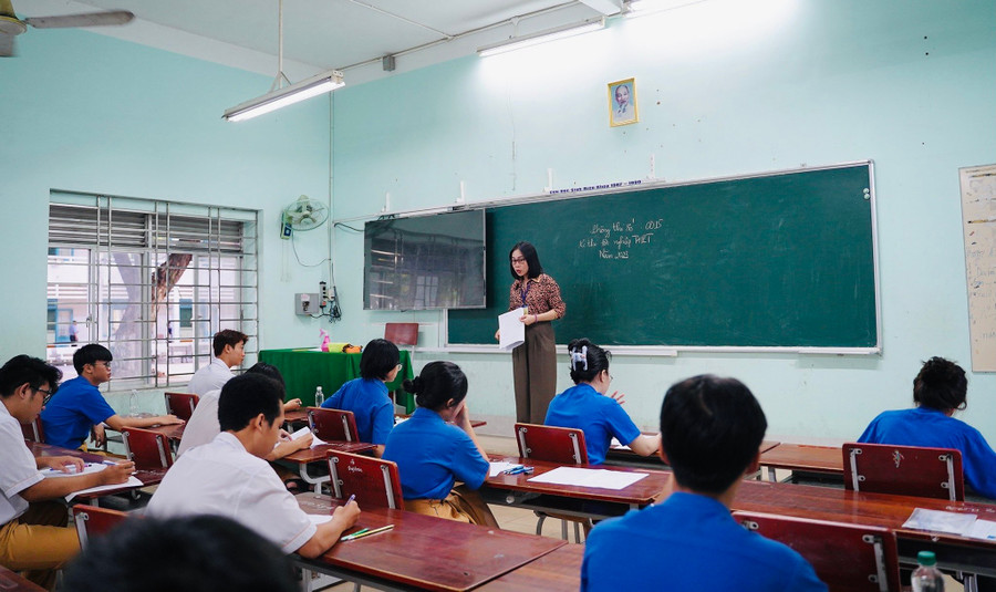 Thí sinh dự thi tốt nghiệp THPT tại tỉnh Bình Thuận. Ảnh: T. Thủy Thí sinh dự thi tốt nghiệp THPT tại tỉnh Bình Thuận. Ảnh: T. Thủy