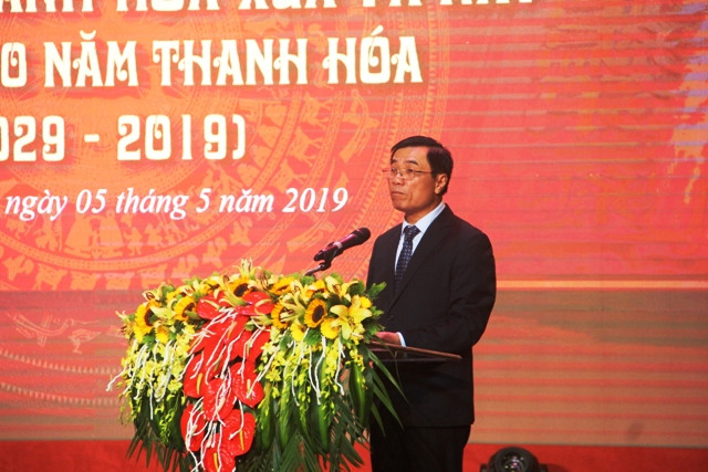 Ông Phạm Đăng Quyền - Phó Chủ tịch UBND tỉnh Thanh Hóa đọc diễn văn khai mạc Triển lãm "Thanh Hóa xưa và nay".