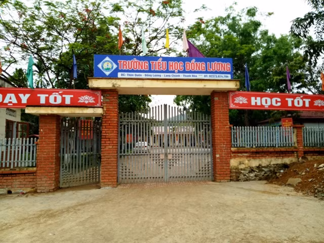 Trường Tiểu học Đồng Lương- nơi xảy ra vụ việc.