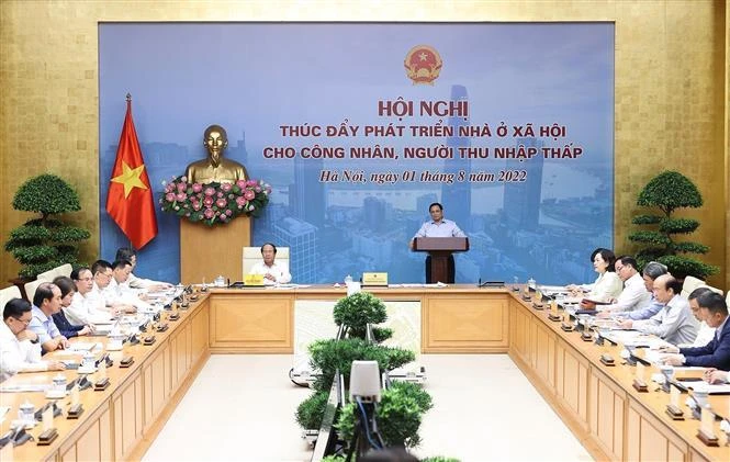 Thủ tướng chủ trì Hội nghị về phát triển nhà ở xã hội cho công nhân, người thu nhập thấp 