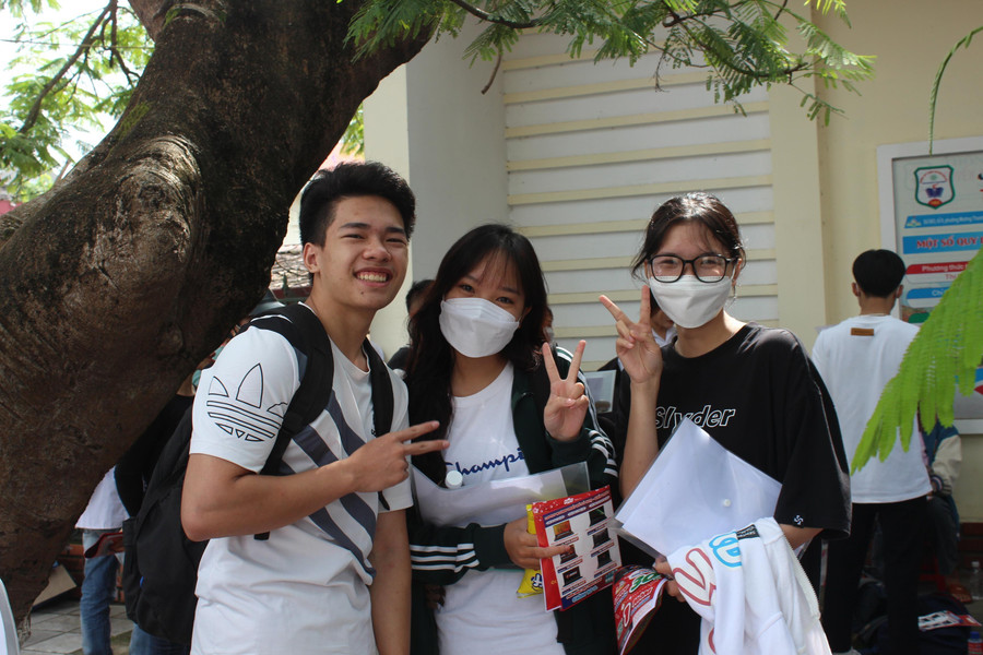 Thí sinh Phạm Như Quỳnh cho rằng, đề thi này phù hợp với lực học của đại đa số thí sinh. Thí sinh Phạm Như Quỳnh cho rằng, đề thi này phù hợp với lực học của đại đa số thí sinh.