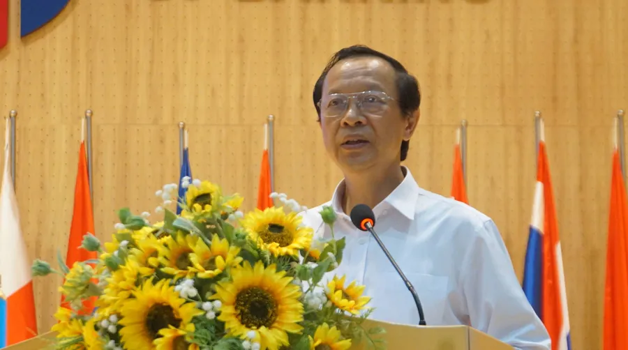 Thứ trưởng Phạm Ngọc Thưởng phát biểu hội nghị Tập huấn nghiệp vụ thanh tra, kiểm tra Kỳ thi tốt nghiệp THPT năm 2024. Ảnh: Mạnh Tùng
