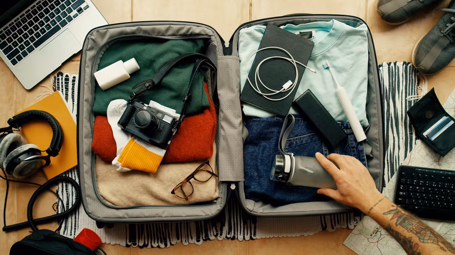 Hãy chỉ nên mang những đồ đạc thực sự cần thiết với bạn.