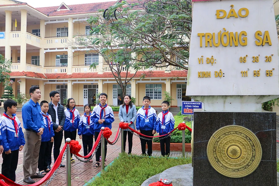 Độc đáo những lớp học mang tên “Đảo Sinh Tồn”, “Đảo đá Cô Lin”...