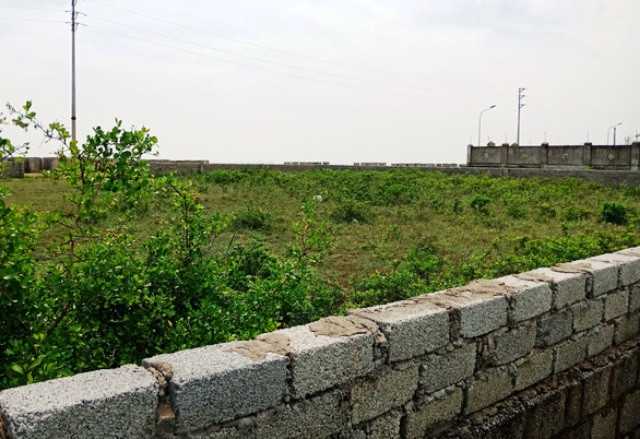 Một trong những lô đất ở xã Quảng Thái được ông Trần Văn Công ký quyết định cấp cho người dân sai quy định. Một trong những lô đất ở xã Quảng Thái được ông Trần Văn Công ký quyết định cấp cho người dân sai quy định.