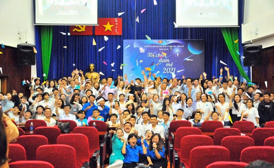 Một buổi chia sẻ kỹ năng và định hướng nghề nghiệp cho sinh viên khoa Lch sử, Trường ĐH KHXH&amp;NV, ĐHQG-HCM