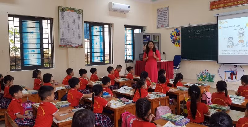 Giờ dạy Toán lớp 1 tại Trường TH Định Trung, Vĩnh Yên, Vĩnh Phúc. Ảnh tư liệu